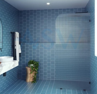 Ultra Clear Screen Fluted Glass 2050H with Left Radius Corner 200mm